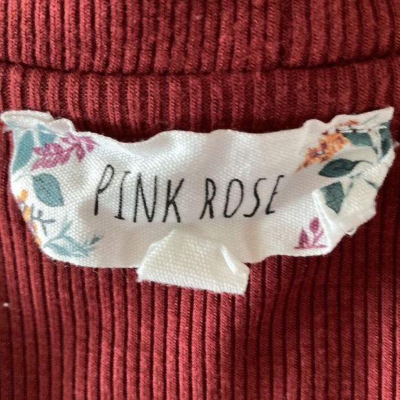 PINK ROSE | Women’s Short Sleeve V-Neck Ribbed Bodysuit - Picture 4 of 6